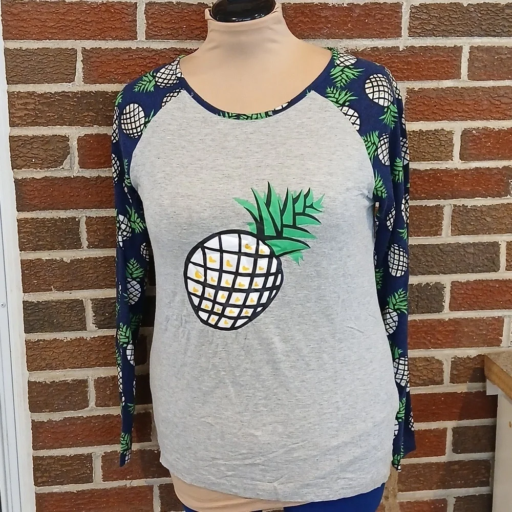 Pineapple t-shirt size medium - Picture 9 of 10